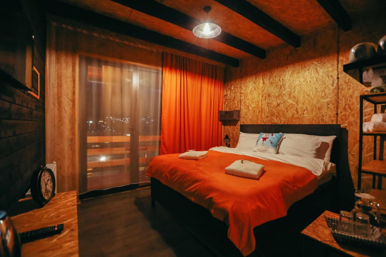 Wooden Hotel Kazbegi エクステリア 写真