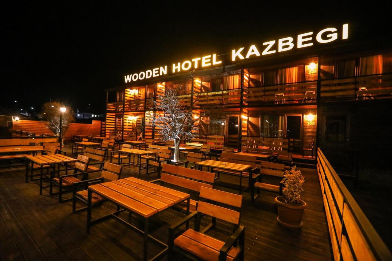 Wooden Hotel Kazbegi エクステリア 写真