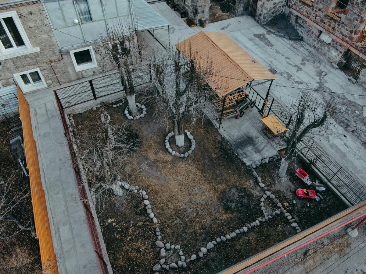 Wooden Hotel Kazbegi エクステリア 写真