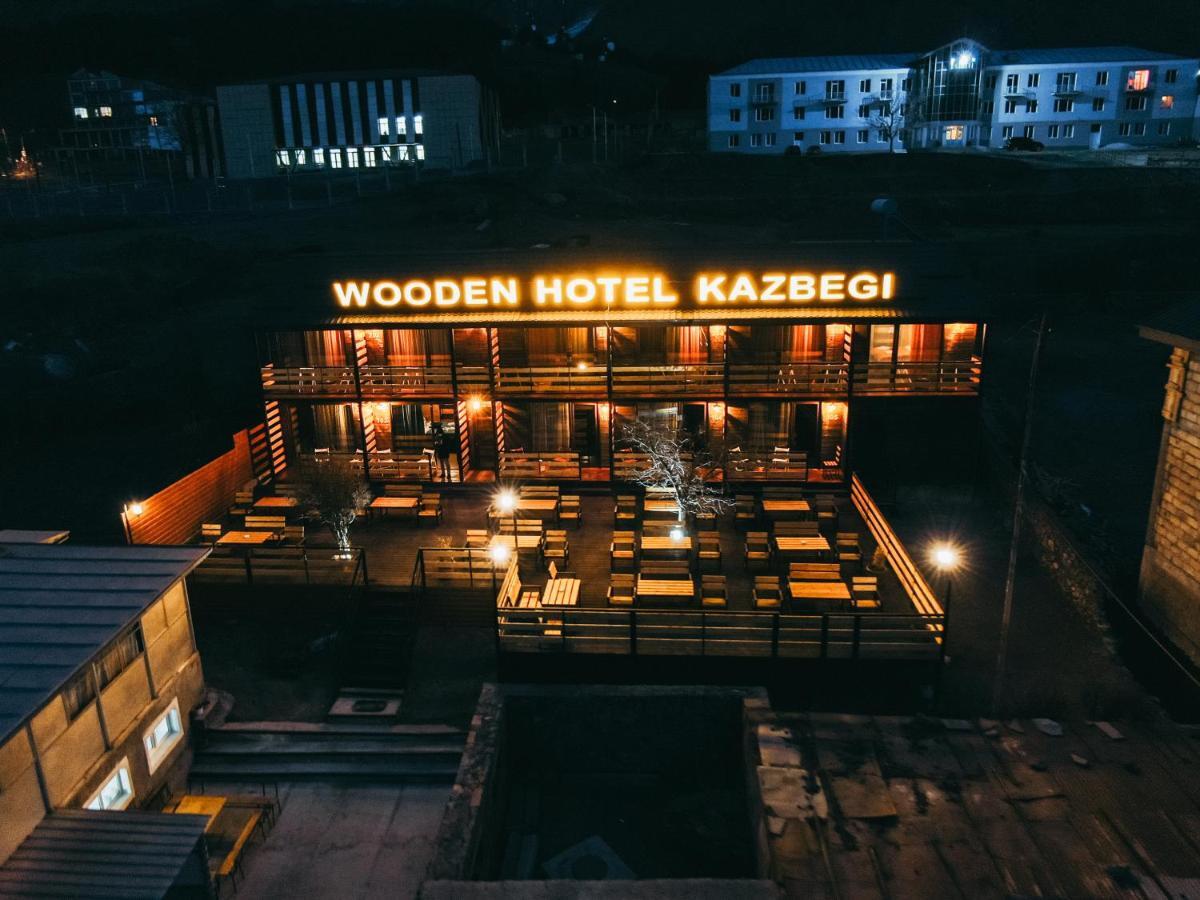 Wooden Hotel Kazbegi エクステリア 写真